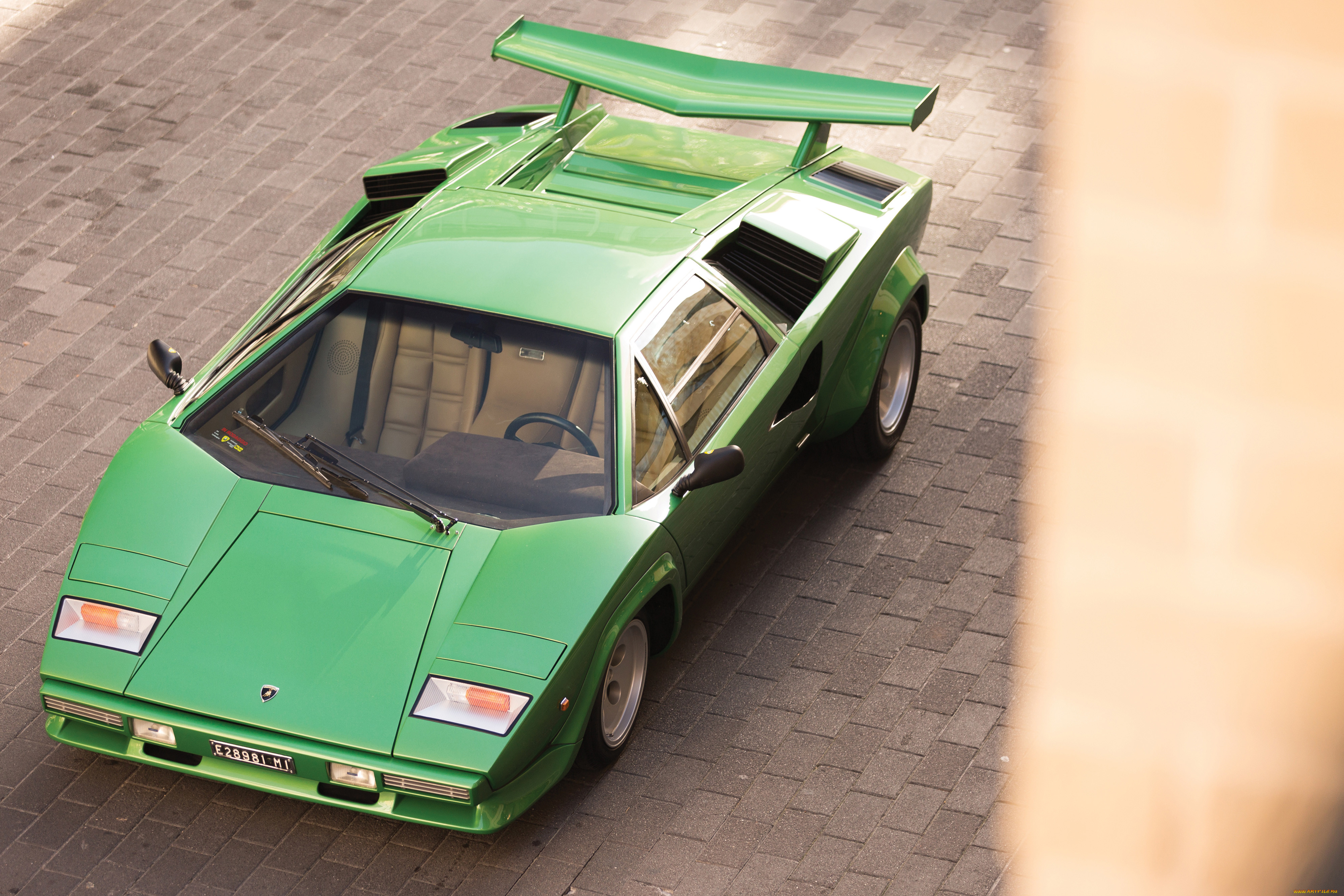 , lamborghini